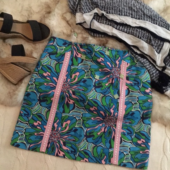 Lily Pulitzer Floral Mini Skirt - Picture 1 of 6